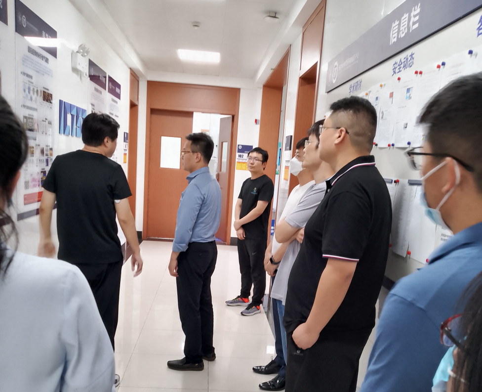 柔/彈陶瓷超細(xì)纖維材料的產(chǎn)業(yè)化關(guān)鍵技術(shù)及應(yīng)用項(xiàng)目成功鑒定,成果達(dá)國(guó)際先進(jìn)水平